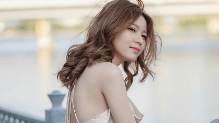 40+ Ảnh Nữ Xinh Đẹp Vẻ Dịu Dàng Và Thanh Lịch